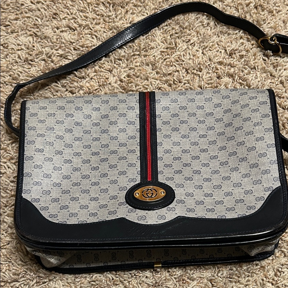 Gucci Beige and Navy GG Canvas Shoulder Bag with Red and Green Web